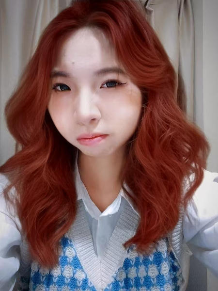 溪溪不嘻嘻的主图